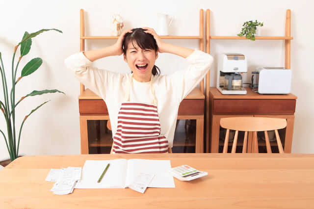 電気代をもっと簡単に節約したい!年間で最大1万円の電気代を削減する方法とは!?